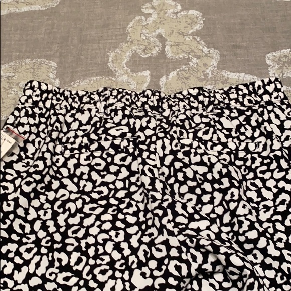 NWT Cropped Black and White Slacks - Picture 4 of 5